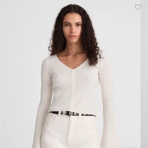 NWT Madewell
Ribbed V-Neck Sweater Top in Merino Wool